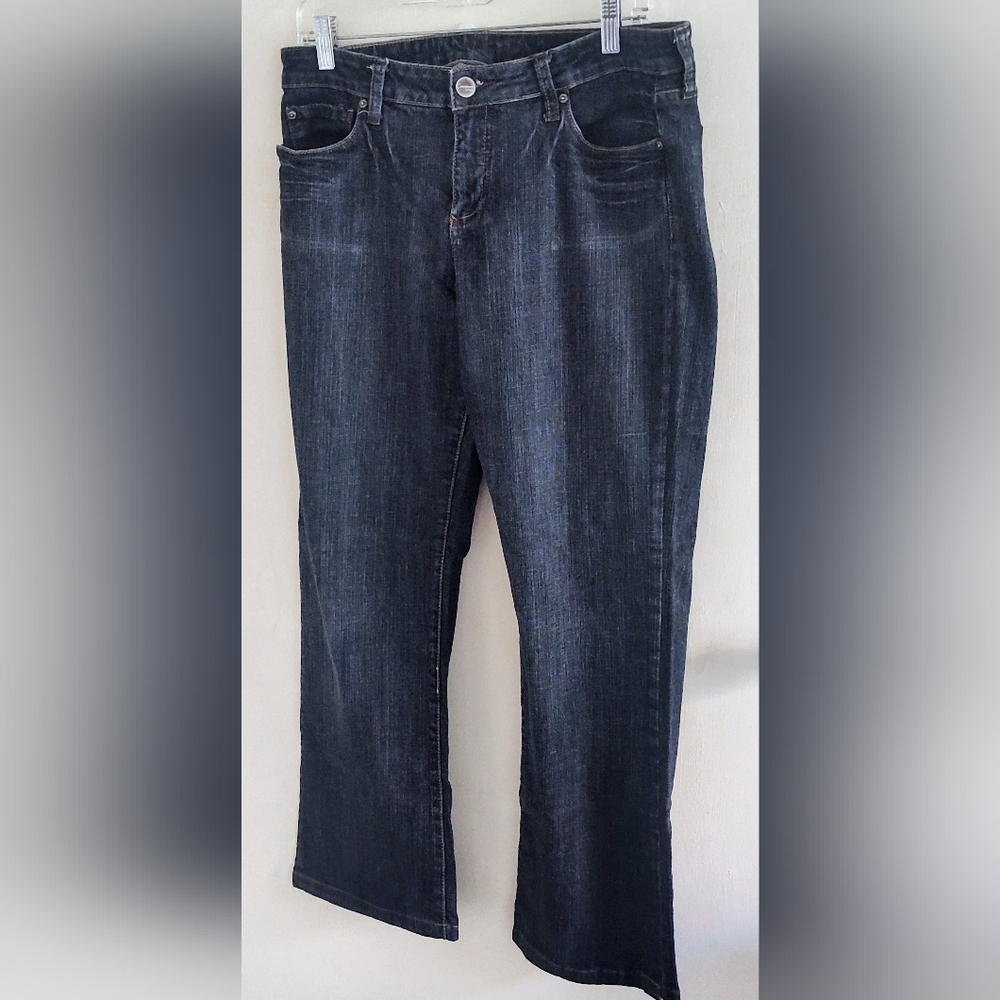 Common Genes women's misses size 12P Petite dark wash blue jeans.Bootcut stretch
